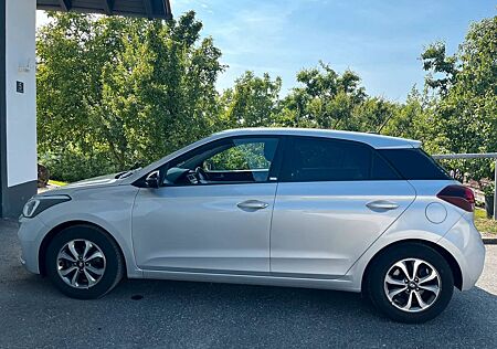 Hyundai i20 1.2 62kW YES! YES!