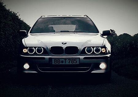BMW 525i Touring M-Paket Handschalter