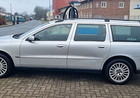 Volvo V70 2.4, 125kW
