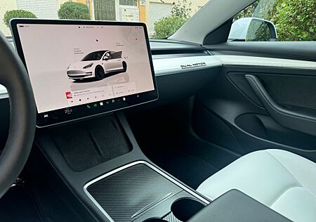 Tesla Model 3 Performance Dual AWD*82kw*Weisse Sitze