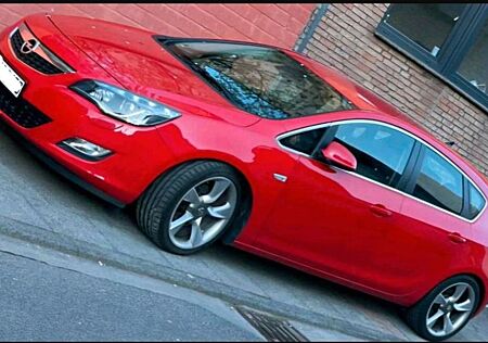 Opel Astra 1.6 Turbo Cosmo 132kW Cosmo
