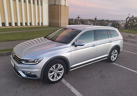 VW Passat Alltrack Volkswagen 2.0 TSI DSG 4MOTION Alltrack...