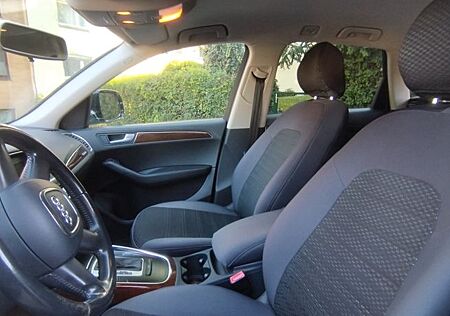 Audi Q5 2.0 TDI S tronic quattro - TÜV Neu