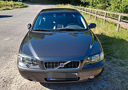Volvo S60 2.4 -