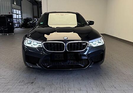 BMW M5 xDrive A