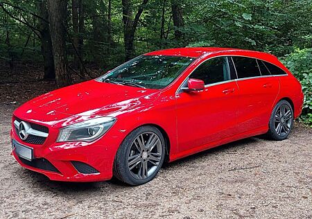 Mercedes-Benz CLA 200 Shooting Brake CLA 200 Urban Shootin...