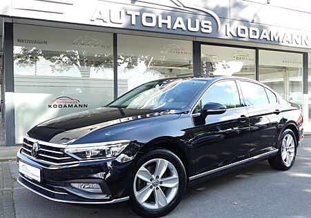 VW Passat Volkswagen Lim. Elegance*ACC*AppleCarP.*Kamera*LED*