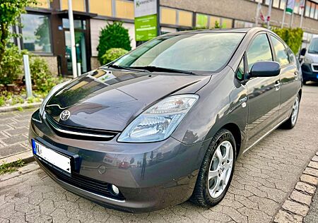 Toyota Prius 1.5-l-VVT-i Sol/ Tüv neu/ Inspektion neu