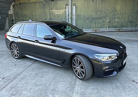 BMW 540d xDrive Touring M-Sport 8Stufen M-Paket