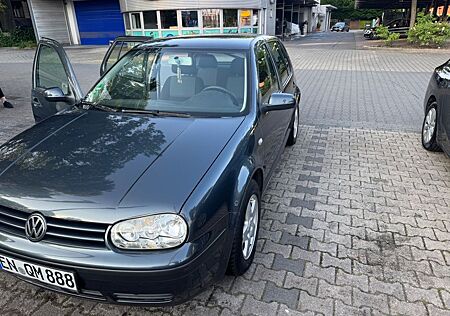 VW Golf Volkswagen 1.4 Basis Basis