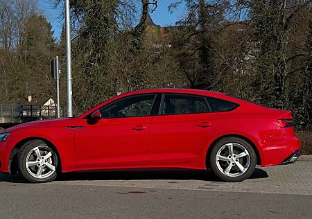 Audi A5 150 KW S-Line 4rad Cam ACC rot metal ESD