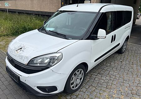 Fiat Doblo Maxi 1.6 16V Multijet 77kW LOUNGE