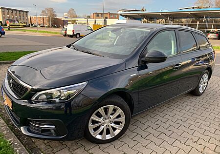 Peugeot 308 SW Style 110 PureTech STOP & START Navi