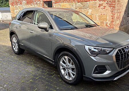 Audi Q3 35 TFSI -