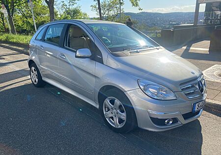 Mercedes-Benz B 180 B-180 NGT *Automatik*