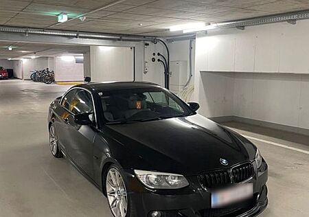 BMW 330d e93 M Paket ab Werk Tüv Neu!