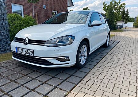 VW Golf Volkswagen 1.6 TDI Klimaautomatik Navi Sitzheizung