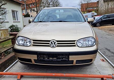 VW Golf Volkswagen 1.4 Basis