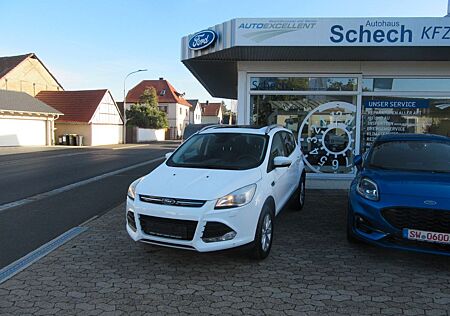 Ford Kuga Titanium AHK Panoramadach