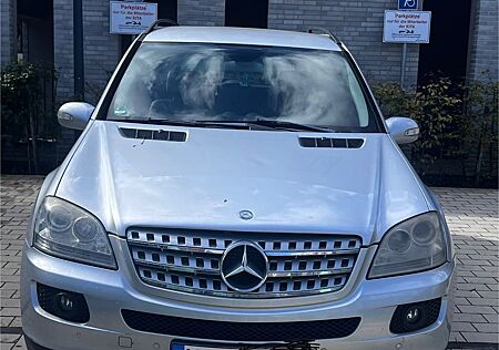 Mercedes-Benz ML 320 CDI 4MATIC *Sportpaket * TÜV BIS 10.2027