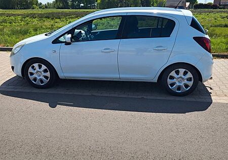 Opel Corsa 1.4 Color Edition Color Edition