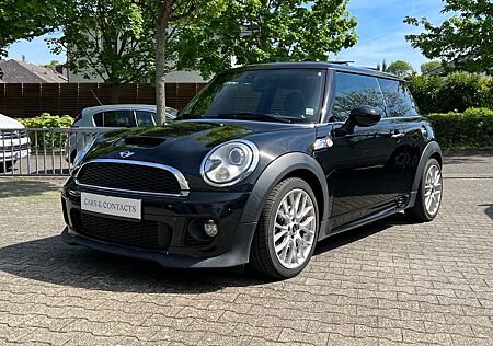Mini Cooper SD *JCW*H&K*Pano*Navi*PDC*Leder*vielNeu*