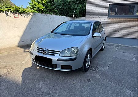 VW Golf Volkswagen V Lim. Trendline