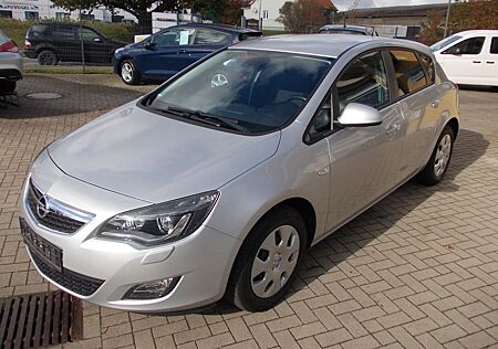 Opel Astra J Lim. 5-trg. Design Edition
