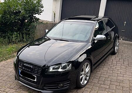 Audi S3 2.0 TFSI S tronic-Navi-Bose-SHZ-Schiebedach