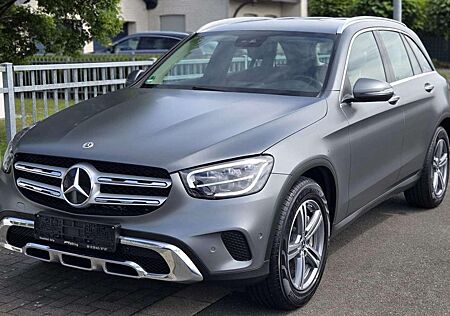 Mercedes-Benz GLC 220 d 4Matic AHK designo magno LED