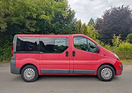 Opel Vivaro 2,5 CDTI 145 PS