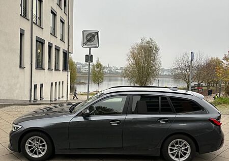 BMW 318d Touring Advantage