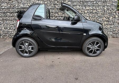 Smart ForTwo cabrio EQ Passion - Exclusive Paket Navi