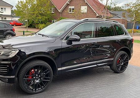 VW Touareg Volkswagen 3.0 V6 TDI SCR Tiptr. Exclusive BMT ...