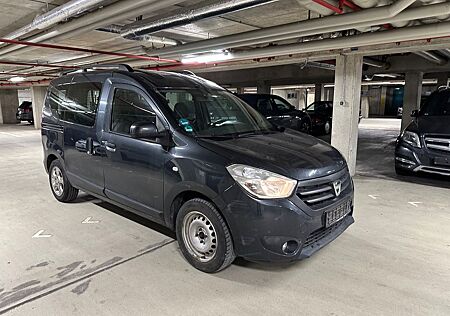 Dacia Dokker TCe 115 Stepway Celebration