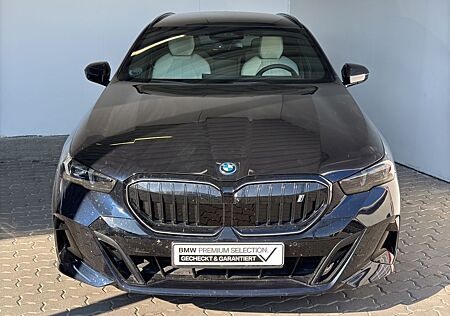 BMW i5 eDrive40 Tour. M Sport LiveCock.LED.AHK.