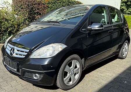 Mercedes-Benz A 180 A-Klasse 180*Avantgarde*Pano*Tempo*PDC*Klima