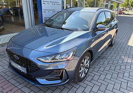 Ford Focus Turnier ST-Line X AHK NAVI LED PDC RFK APA