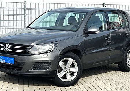 VW Tiguan Volkswagen BMT NAVI, SCHECKHEFT , PDC,