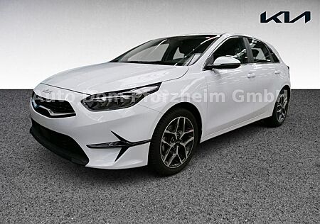 Kia Cee'd Ceed 1.5T DCT7 SPIRIT /NAVI/UVO