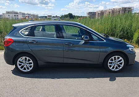 BMW 2er 220 XDrive Active Tourer/Pano/Luxury Line/Leder