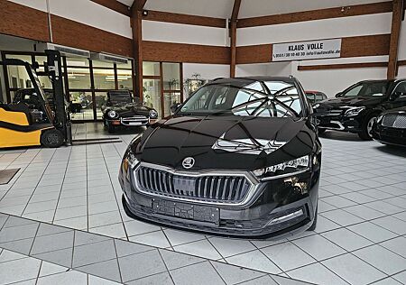 Skoda Octavia 2.0 TDI Combi Ambition LED SHZ PDC