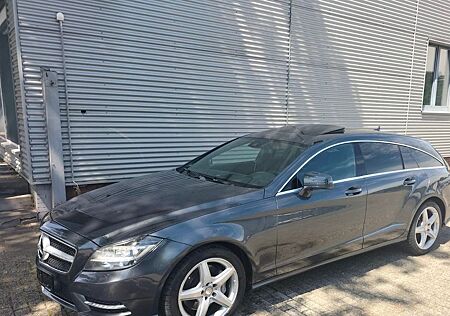 Mercedes-Benz CLS 350 Shooting Brake 4MATIC AMG Paket