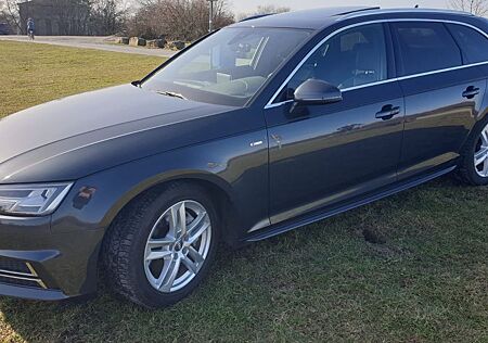 Audi A4 2.0 TDI Avant Quattro S-Line PANO AHK Virtual Co