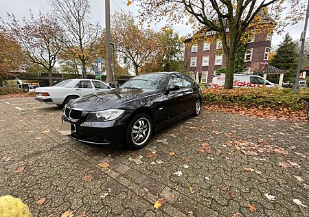 BMW 318i -