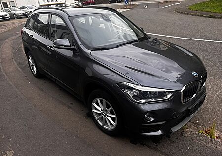 BMW X1 sDrive 20i Advantage aus Rentnerhand