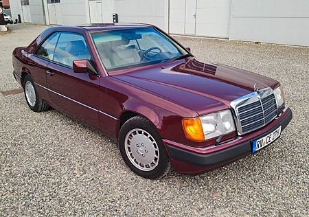 Mercedes-Benz CE 300 W124 300 CE - 24v Coupé