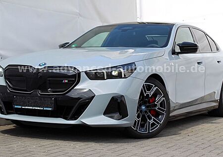 BMW i5 Lim. M60 xDrive M SPORTPAKET PRO|ACC|LED|PANO