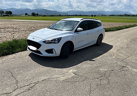 Ford Focus 1,5 EcoBoost 110kW ST-Line Turnier ST-Line
