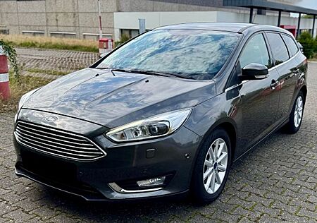 Ford Focus Turnier Titanium